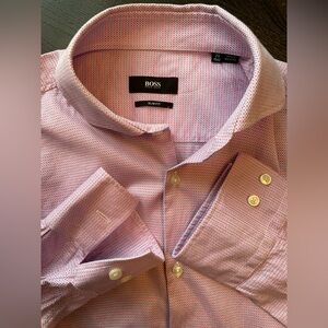 Hugo Boss - All cotton weave pattern dress shirt Size 39 (15.5” neck)